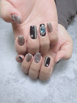 ポピー(Poppy)/ニュアンスネイル