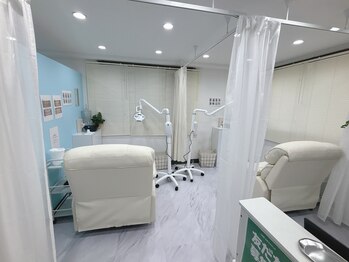 ホワイトニングショップ 新宿店/2人同時照射可能◎