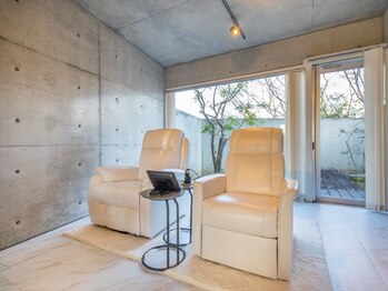 アドレ(ADORE)の写真/ペアでのご利用も♪2名様まで水素吸入が可能です！周りを気にせず、ごゆっくりお過ごしいただけます！