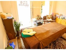 ここち整体院/内観⇒明るく落ち着いた空間