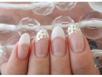 ホロ花フレンチネイル Pg ネイルサロン ブリスト 新宿店 Nail Salon Blisst のフォトギャラリー ホットペッパービューティー ホロ花フレンチネイル Pg ネイルサロン ブリスト 新宿店 Nail Salon Blisst のフォトギャラリー ホットペッパービューティー