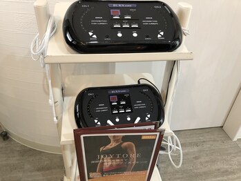 サロン ド キュア(salon de cure)/Salon de Cure