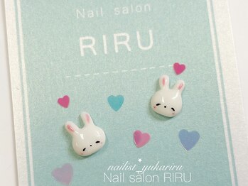 リル(RIRU)/3Dネイル/痛ネイル/うさぎネイル
