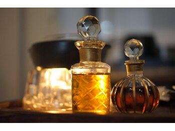 脳内扉スパ 時空浴/アーユルヴェーダハーブオイル