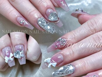フォーユーネイル(For U Nail)の写真/うるうる美肌ネイルで指先から上品な韓国美女に♪キラキラネイルでシンプルなのに可愛い◇定額ネイルも◎