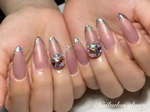 ゴージャスネイル。美フォルムが叶うサロン。