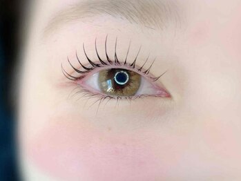 モイ(Moi)の写真/自まつ毛派必見!!種類豊富なカールデザインであなたにぴったりの目元に☆朝のメイク時間も短縮できちゃう♪