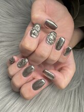 タムタムネイル 本厚木(Tam Tam Nail)/ミラーネイル。パーツ追加