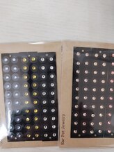 ラナ(Lana)/スワロフスキー耳ツボジュエリー