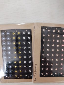 ラナ(Lana)/スワロフスキー耳ツボジュエリー