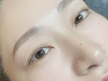 IWT ネイル アイ/まつ毛パーマ＋眉毛Wax