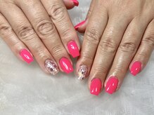 ヒラソルネイル(Girasol nail)/ワンカラーでも可愛い