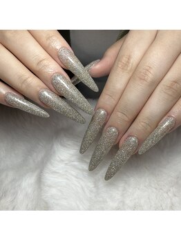 リサ(Risa)/チップ長さ出しフラッシュネイル