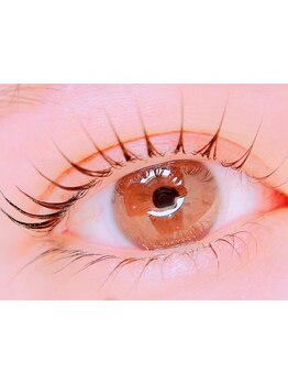 ナチュラル上品な目元にしたい