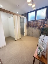 ルート(root.)/清潔な更衣スペース