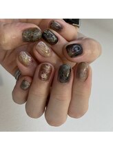 ヌア(nur.)/ダークnuance