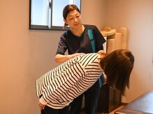 はな整体院の雰囲気（姿勢も整え、いつまでも若々しく！）