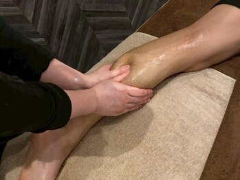 ガンコなコリ専門店　トトノエラボの写真/【男性リピーター多数】金曜23時まで営業！お仕事帰りに立ち寄れる♪強もみ・指圧・整体で疲れを徹底解消◎