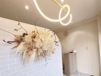 クルン(KURUN)/【店内】エントランス《荒田》