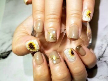 シュガーネイル(sugar nail)/ぷっくりひまわりネイル