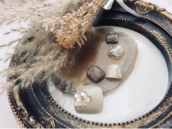 アイコニック ネイルアンドアイ 長久手店(ICONIQ nail&eye)/8月フット定額