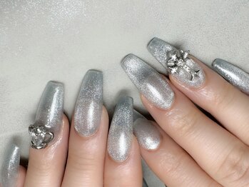 ラフィーナ(RAFFINA)/シルバー×ビジュー