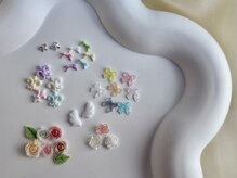 リナータ 三宮店(Rinata)の雰囲気（ワンホン　韓国っぽネイルに◎人気パーツ・素材たっぷりご用意♪）