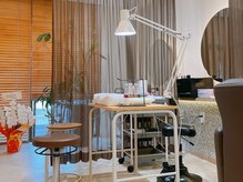 テッテスパサロン(tete Spa salon)の雰囲気（ネイルブース☆カラージェルは300色以上取り揃えております。）
