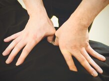 菅野スポーツマッサージ/腰のアプローチ2