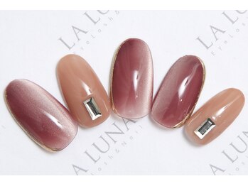 ラルナ ネイルアンドアイラッシュサロン(LA LUNA nail & eyelash salon)/24年4月5月◇定額ボリューム◇