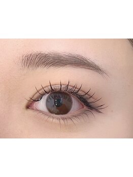 ナチュラル上品な目元にしたい