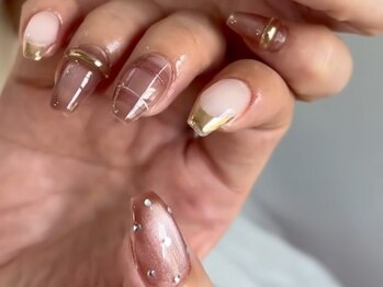 バーグ(bague)の写真/《流行の人気デザインに対応した長さ出しを楽しめる★》自爪が弱く伸ばせない方も◎憧れ美爪を叶えます♪