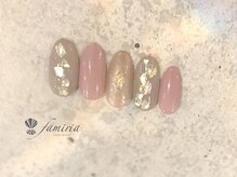 ファミリア/シェルタイルネイル