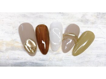 ぷっくりネイル