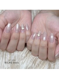 上品春のフラワーネイル