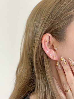 エミルカ(EMILUCA)の写真/大流行の耳ツボジュエリー！様々なお悩みにアプローチ◎身体の不調を改善して健康的に美しく♪