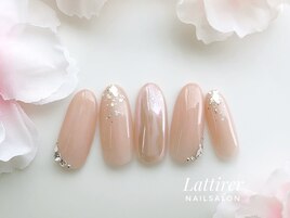 ベージュネイル