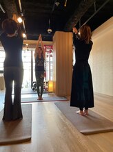 リブリスタ(Rebresta)&nbsp;ヨガ グループ