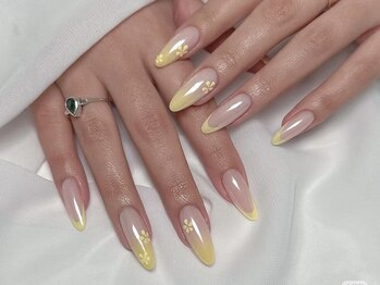 サロン ド ルネ(Salon de Lune)