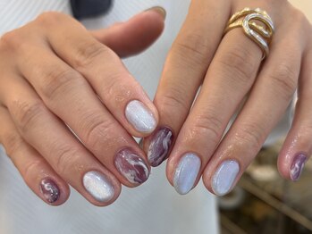 リヤン(Lien)の写真/【大切な日のネイルもお任せ☆】特別な日を、手元から美しく華やかに♪周りと差がつく個性的な指先に★
