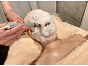 素肌美人 上石神井店/微弱電流の力で汚れ徹底お掃除