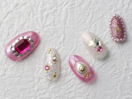 ピンクビジューnail