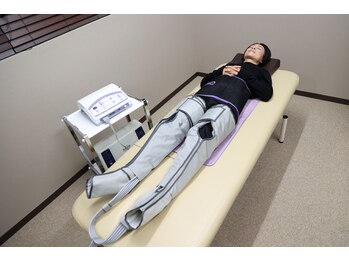 エイド鍼灸整骨院 宮前平院/《施術風景３》