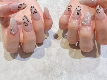 ネオリーブ 横浜店(Neolive aim)の写真/パラジェル使用*秋ネイル,フットネイルも人気◎ワンカラー~ニュアンスネイルまで豊富なデザイン[横浜駅]