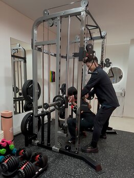 アールフィジオラボ 釧路鳥取店(R.Physio lab)の写真/【完全個室】周りの目を気にせず自分磨き♪初心者大歓迎！楽しく続けながら憧れのサイズダウンを実現！