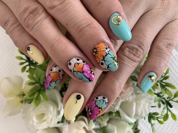 ネイルサロン ドレス(Nail Salon Dress)/【近藤】ドット×フラワー