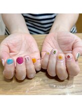 アトリエネイルウニコ (atelier nail unico)/絵本