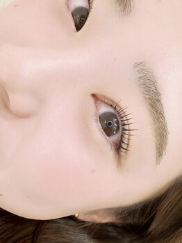 ビューティーサロン ココ(Beauty Salon COCO)の写真/人気のパリジェンヌラッシュリフト導入★トリートメント成分配合♪まつ毛に負担をかけずに自然なカールに◎