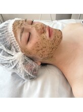 アンジェ(ange)/剥離しないハーブピーリング☆