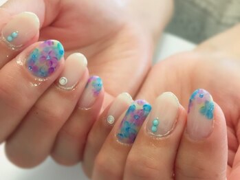 ラシェスキタモト (luscius kitamoto)/ブルーフラワーネイル